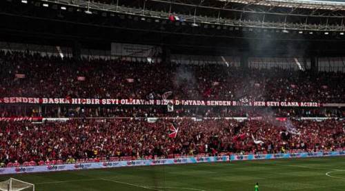 Eskişehirspor ceza sınırında: Taraftarlara önemli uyarı