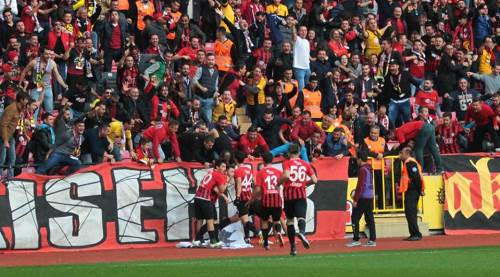 Eskişehirspor çifte bayram yaşattı