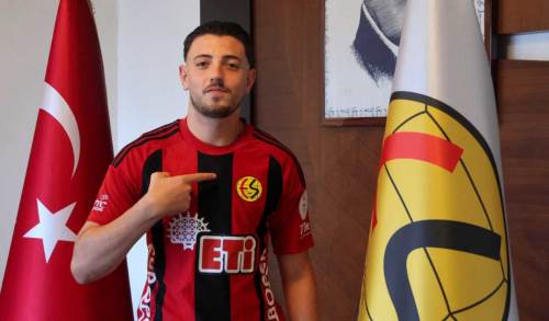 Eskişehirspor'da bir imza daha: Arda Okumuş ile yola devam