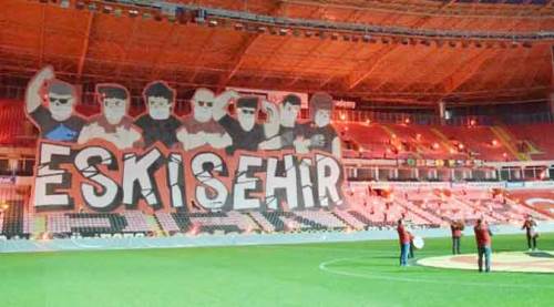 Eskişehirspor’da borçlar ödene ödene artıyor!