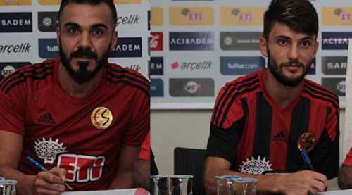 Eskişehirspor'da çifte imza