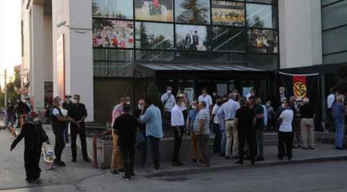 Eskişehirspor'da değişen bir şey yok: Ertelendi...