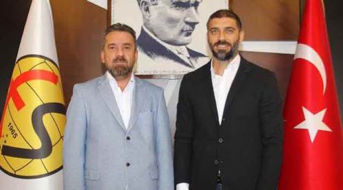 Eskişehirspor'da flaş gelişme: Kaptan göreve geldi!