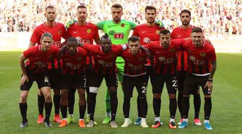 Eskişehirspor'da forma skandalını Kadir Bıyık çözdü