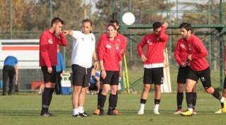 Eskişehirspor'da Fuat Çapa istifadan döndürüldü!