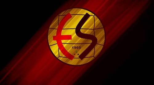 Eskişehirspor'da heyecanlı bekleyiş! İmza için bekliyorlar... 