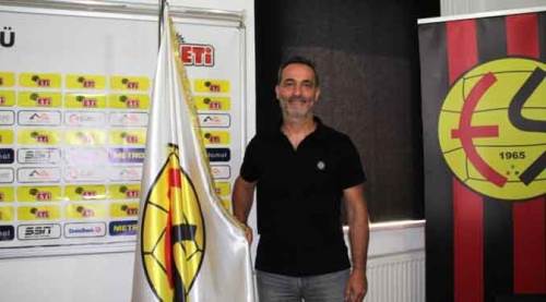 Eskişehirspor'da imzalar atıldı, yeni hoca resmen o oldu