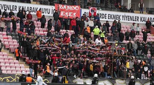 Eskişehirspor’da o oyuncuya tepki yağdı!