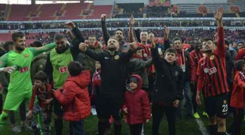 Eskişehirspor'da ödül ve cezalar sil baştan