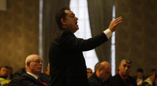 Eskişehirspor'da olaylı kongre...