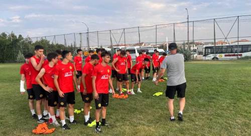 Eskişehirspor'da seçmeler devam ediyor