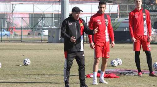 Eskişehirspor'da Seçsev'in isteği...