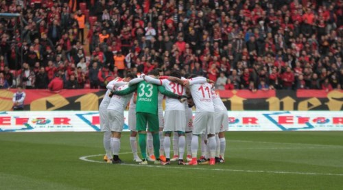 Eskişehirspor'da tek seçenek galibiyet!
