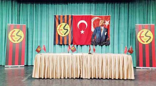 Eskişehirspor’da yaprak kımıldamıyor!