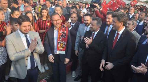Eskişehirspor’da yönetim projeyi teslim etti!