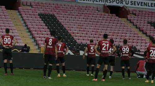 Eskişehirspor'da zehir zemberek açıklama