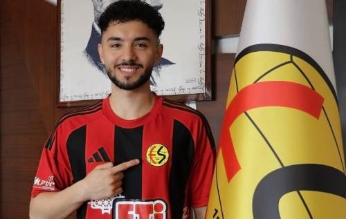 Eskişehirspor'dan bir transfer daha: Genç orta saha oyuncusu imzayı attı
