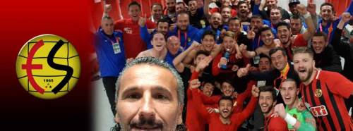 Eskişehirspor'dan maç sonrası galibiyet pozu!
