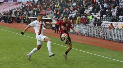 Eskişehirspor dört maçta kaderini belirleyecek!