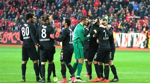 Eskişehirspor galibiyeti unuttu!