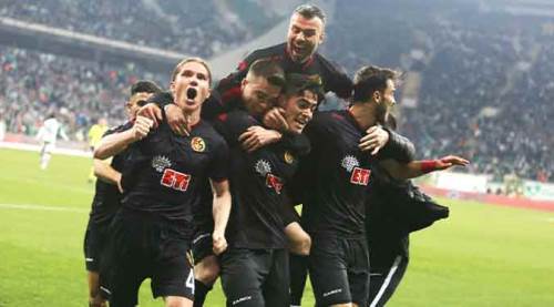 Eskişehirspor güçlü rakibini devirmek istiyor