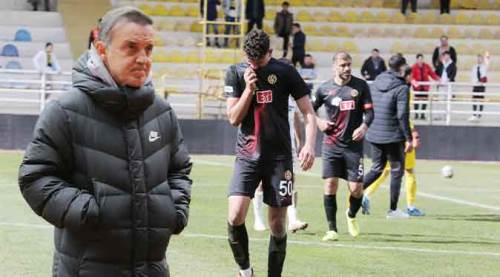 Eskişehirspor günden güne eriyor!