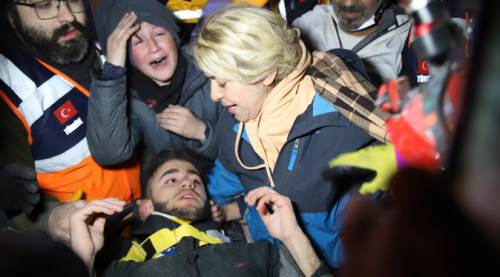 Eskişehirspor hayaliyle uyudu, enkaz altında kaldı...