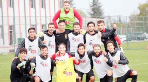 Eskişehirspor hazır sıra taraftarda