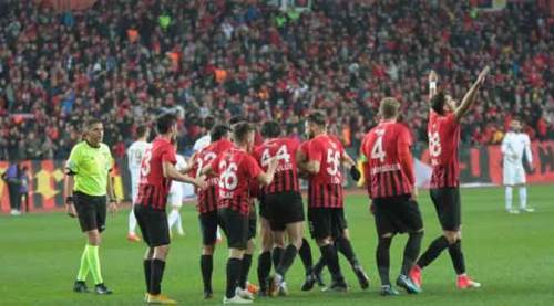 Eskişehirspor için dört bir koldan çalışıyorlar!