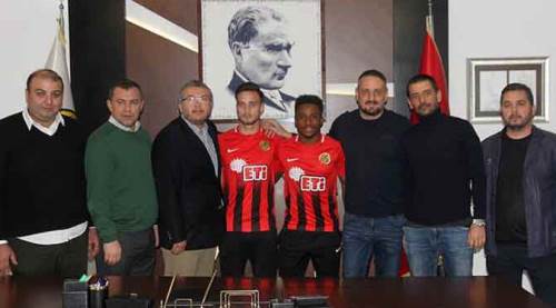 Eskişehirspor iki oyuncuya imza attırdı!