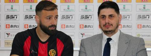 Eskişehirspor ilk imzayı attırdı