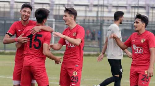 Eskişehirspor ilk maçında galip