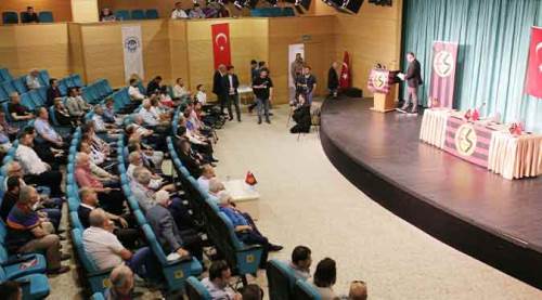 Eskişehirspor kongresinde tepki! Sadece o isim katıldı…