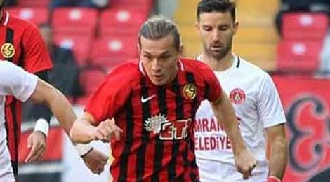 Eskişehirspor'la sözleşme yenilemediler ama...