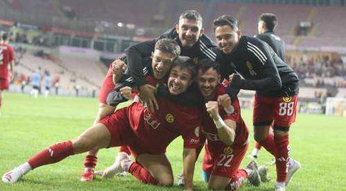 Eskişehirspor lige galibiyetle başladı