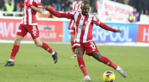 Eskişehirspor maçı öncesi bir transfer daha!