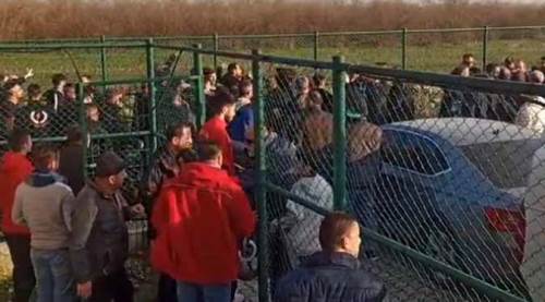 Eskişehirspor maçında ortalık karıştı: Taşlı saldırı!