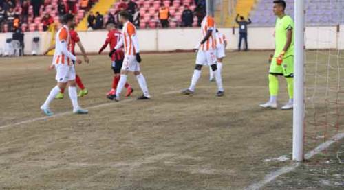 Eskişehirspor maçında zemin olumsuz etkiledi