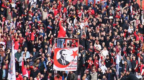 Eskişehirspor olamadı ama taraftarı şampiyon!