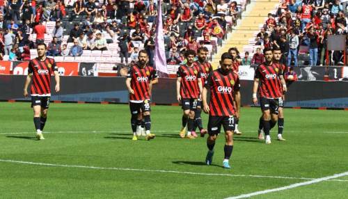Eskişehirspor şampiyonluğunu ilan edecekti ama...