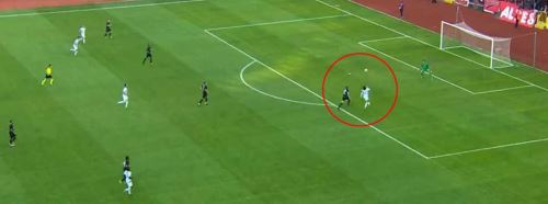 Eskişehirspor savunmasında tek başına!