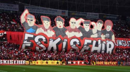 Eskişehirspor taraftarı sesini Türkiye’ye böyle duyurdu!