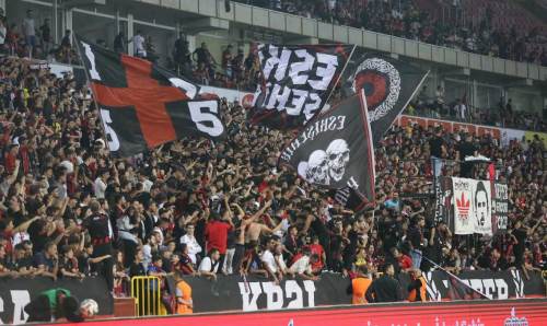 Eskişehirspor taraftarı takımını yalnız bırakmadı