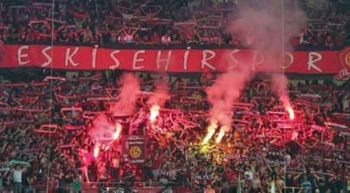Eskişehirspor taraftarı yine büyüklüğünü gösterdi!