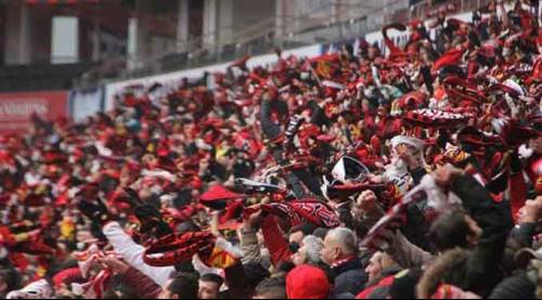 Eskişehirspor taraftarından eski yöneticilere çağrı: Vazgeçin!