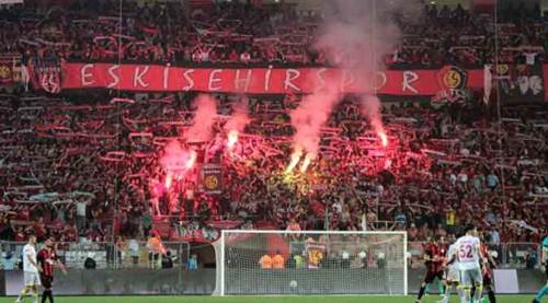 Eskişehirspor taraftarından Göztepe'ye çağrı!