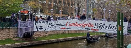 Eskişehirspor taraftarlarından anlamlı pankart