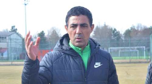 Eskişehirspor Teknik Direktörü Mustafa Özer: Fiziksel olarak dibe vurdular