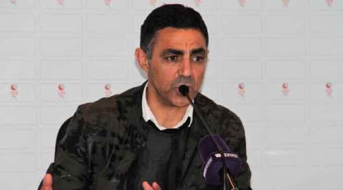 Eskişehirspor Teknik Direktörü Özer: Yolumuza devam ediyoruz