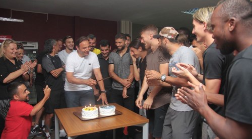 Eskişehirspor tesislerinde sürpriz kutlama